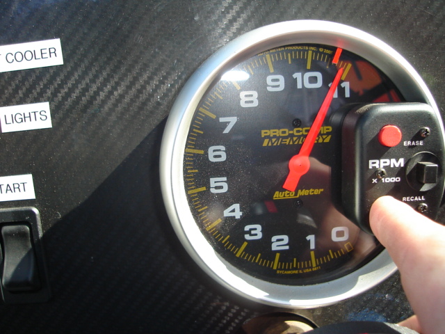 tachometer.JPG